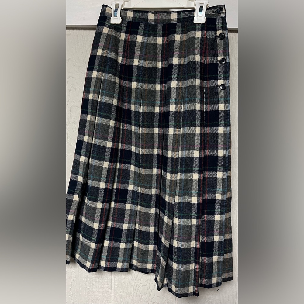 Womens wool plaid pleated skirt - vintage